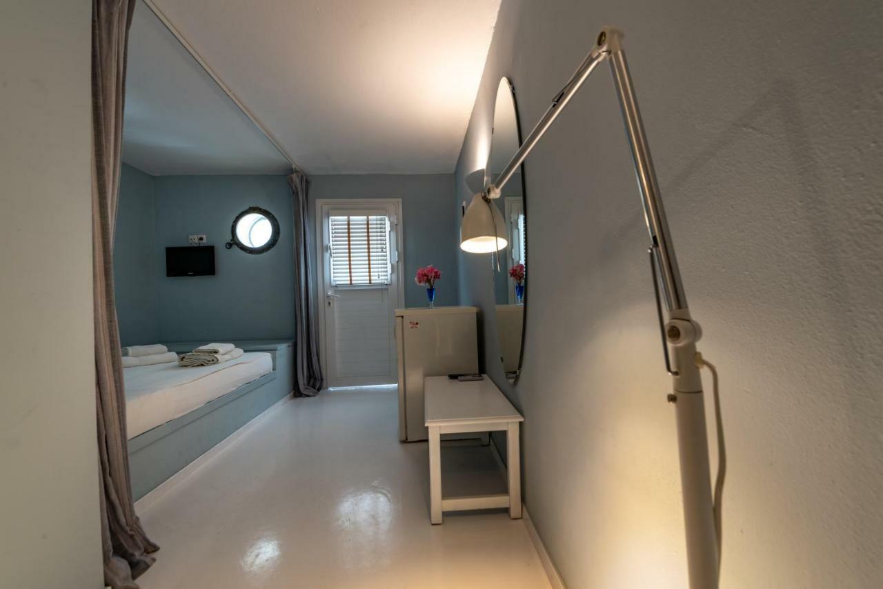 Kymothoi Rooms & Pool Bar Gavrio Exterior foto