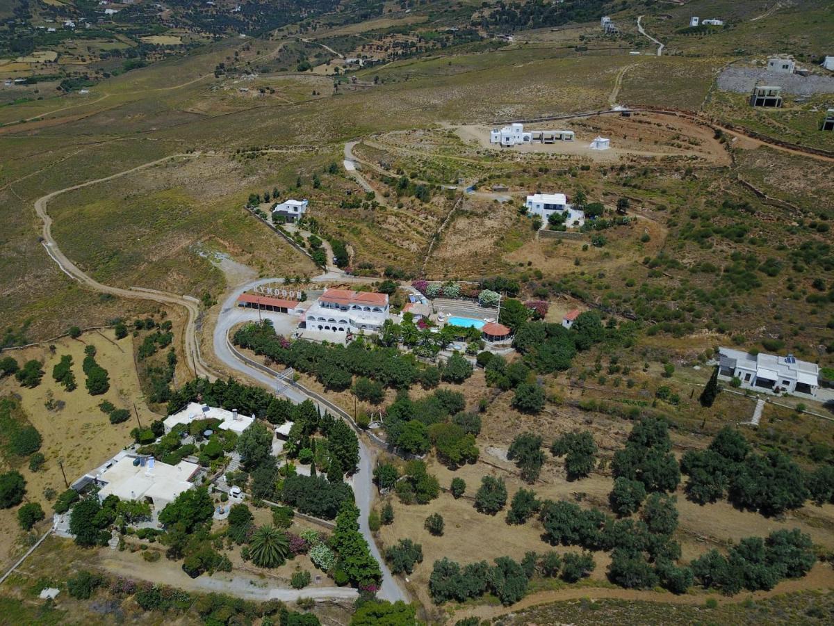 Kymothoi Rooms & Pool Bar Gavrio Quarto foto